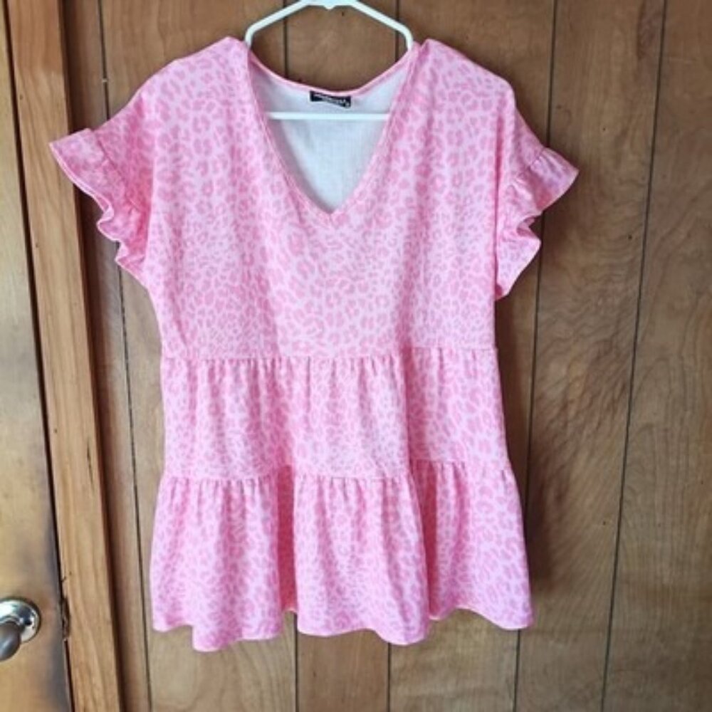 Heimish USA Pink Leopard Print Tiered Peplum Top Size S Ruffle Sleeve